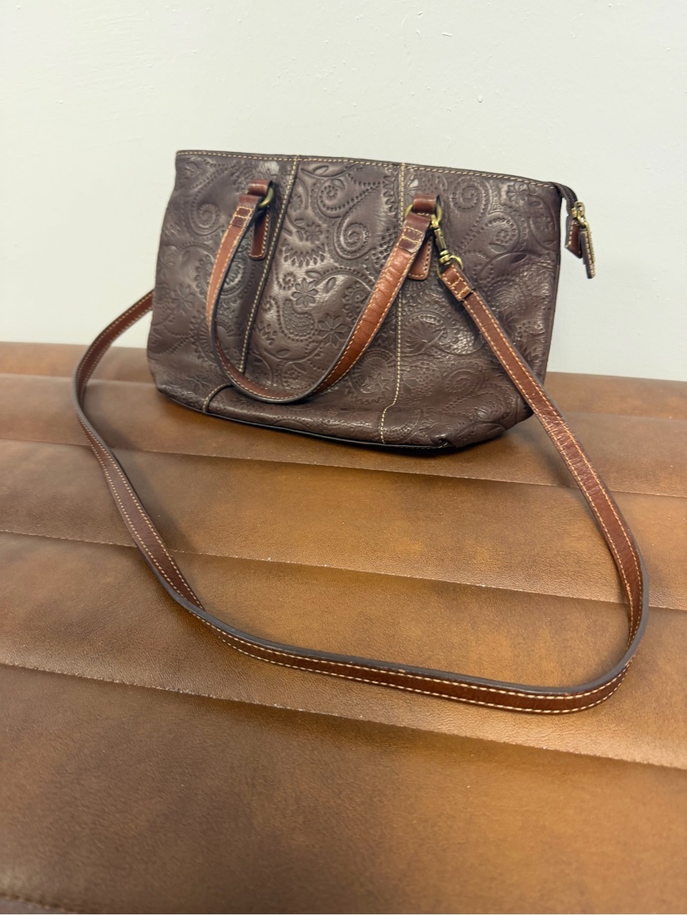 Vintage Fossil Brown Embossed Leather Shoulder Bag